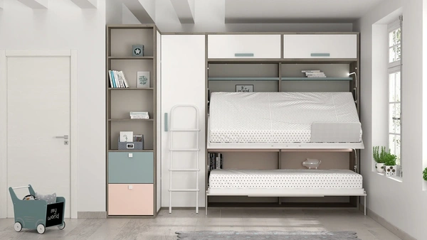 Solución inteligente para espacios compactos con una cama abatible en litera doble que ofrece una combinación de zona de descanso y espacio de trabajo, perfecta para habitaciones juveniles.